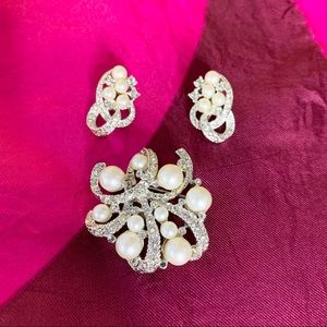 Pearly Brooch and Earring Set